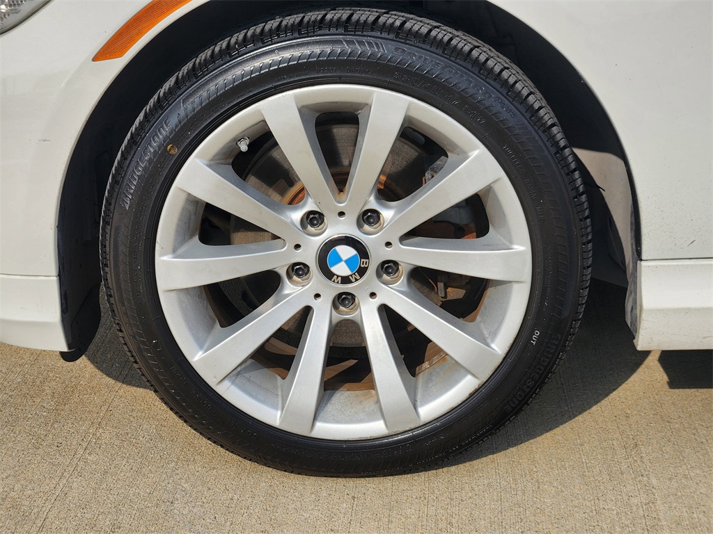 2011 BMW 3 Series 328i White at North Houston Mitsubishi