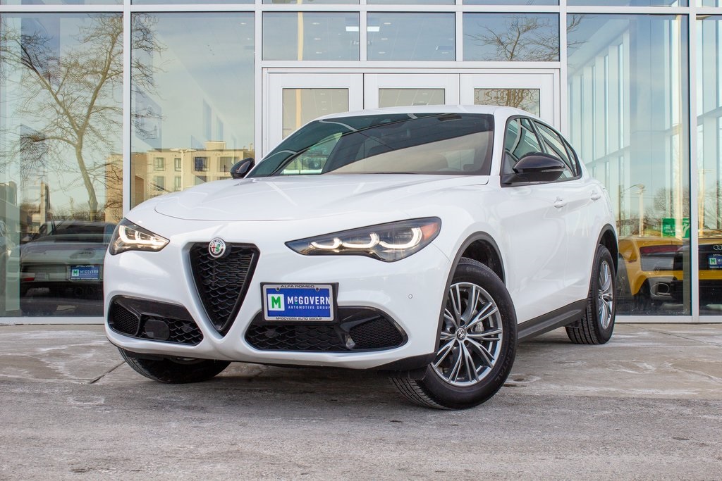2024 Alfa Romeo Stelvio Sprint AWD