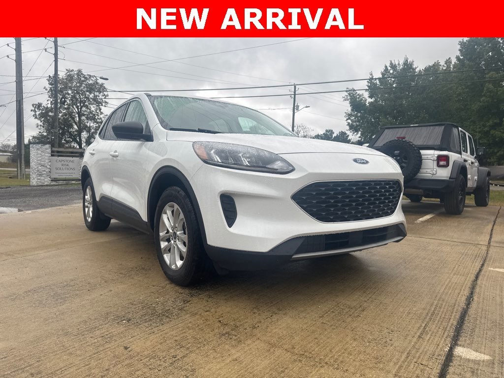 2022 Ford Escape SE's photo