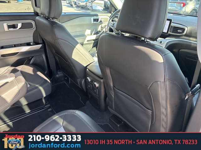 Used Car 2022 Ford Explorer  Xlt For Sale Under $30,000 In San Antonio, Texas