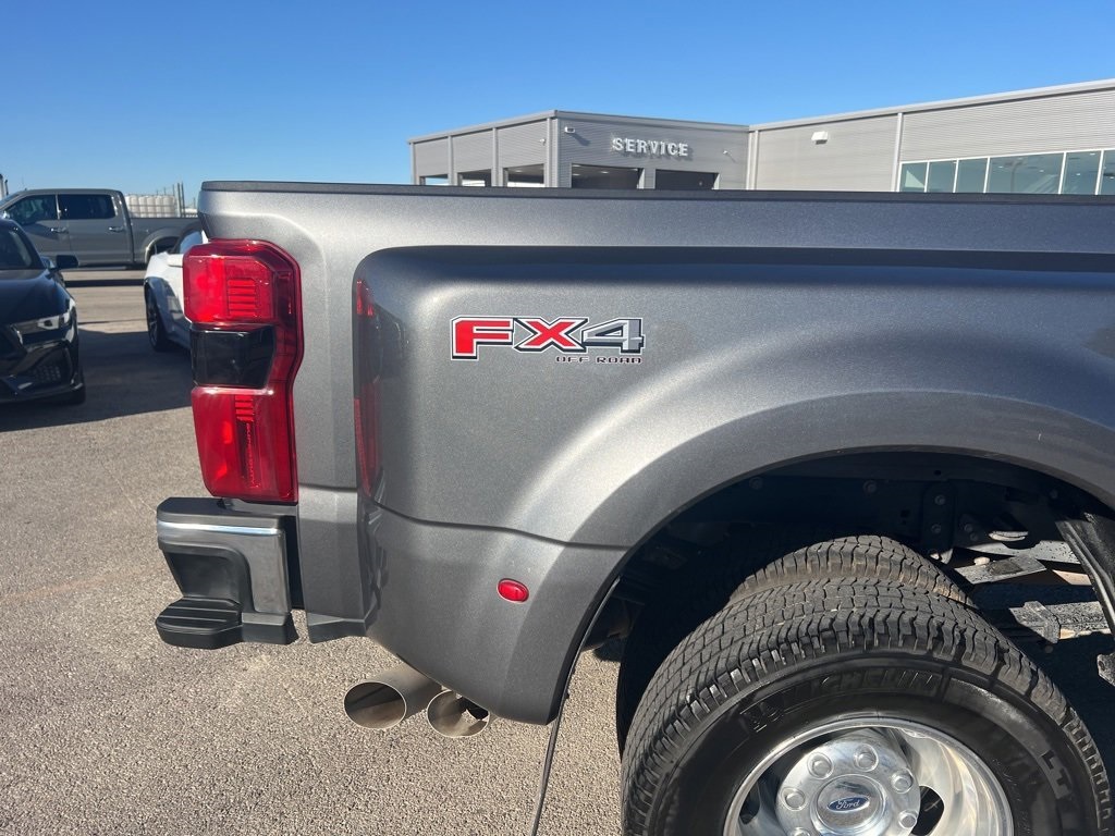 Used Car 2024 Ford F-350sd  Xlt For Sale Under $70,000 In Floresville, Texas