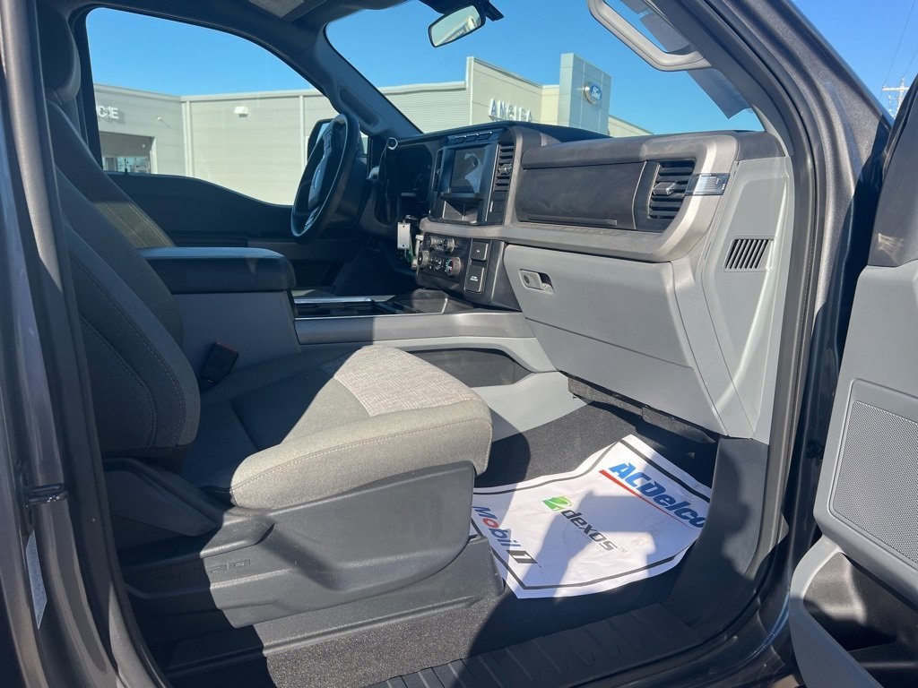 Used Car 2024 Ford F-350sd  Xlt For Sale Under $70,000 In Floresville, Texas