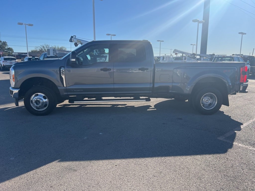Used Car 2024 Ford F-350sd  Xlt For Sale Under $70,000 In Floresville, Texas