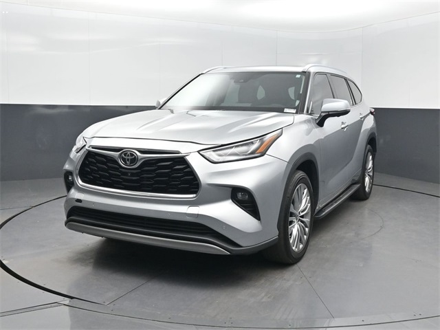 2023 Toyota Highlander Platinum FWD