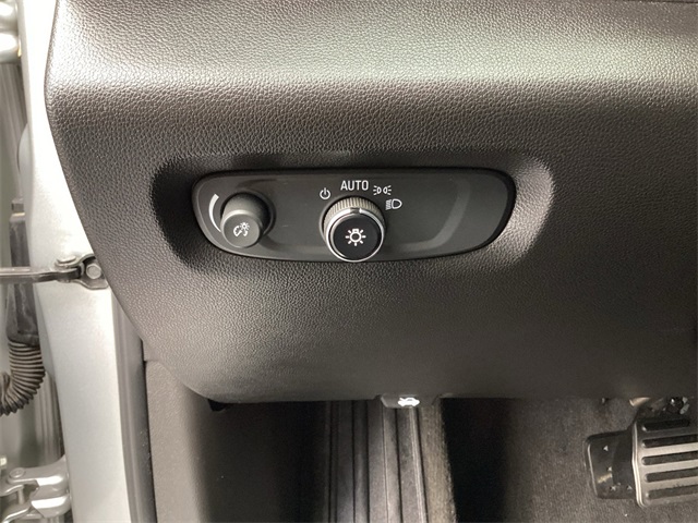 Used Car 2020 Chevrolet Traverse  Ls For Sale Under $20,000 In San Antonio, Texas