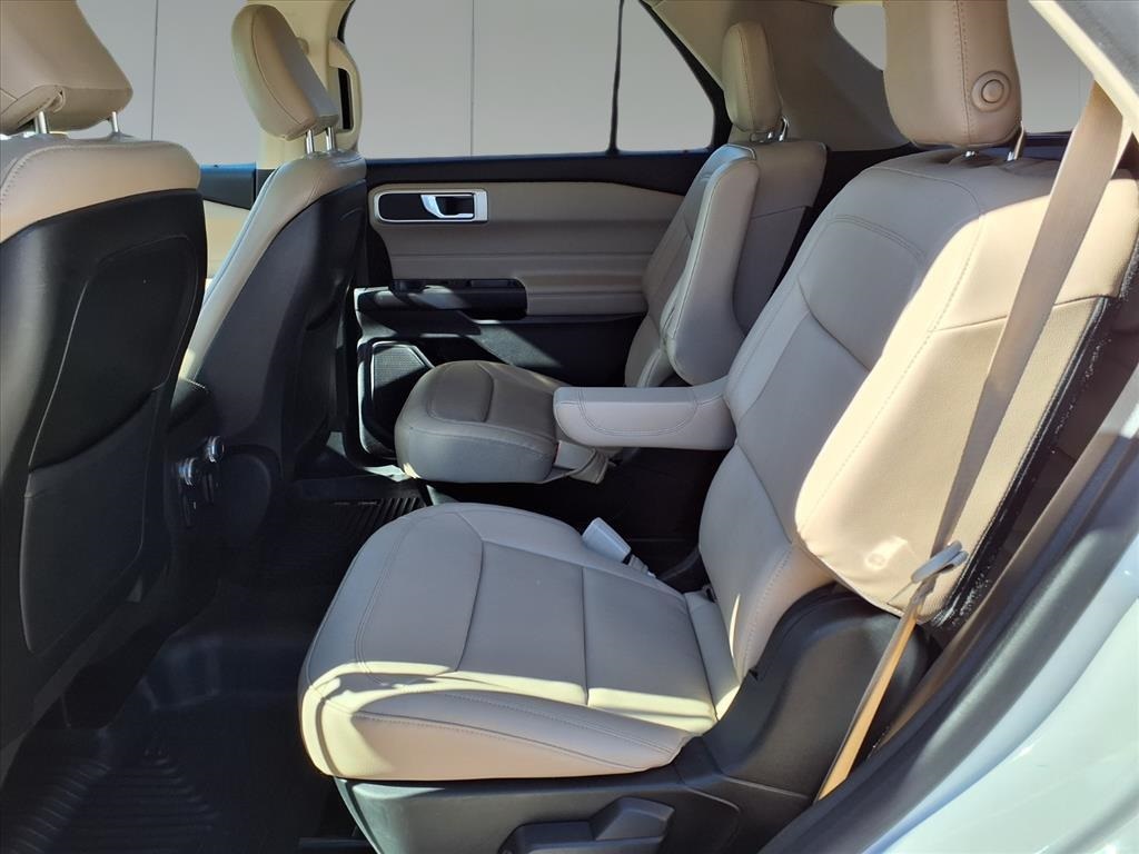 2020 Ford Explorer XLT White at Shottenkirk Kia Fort Bend