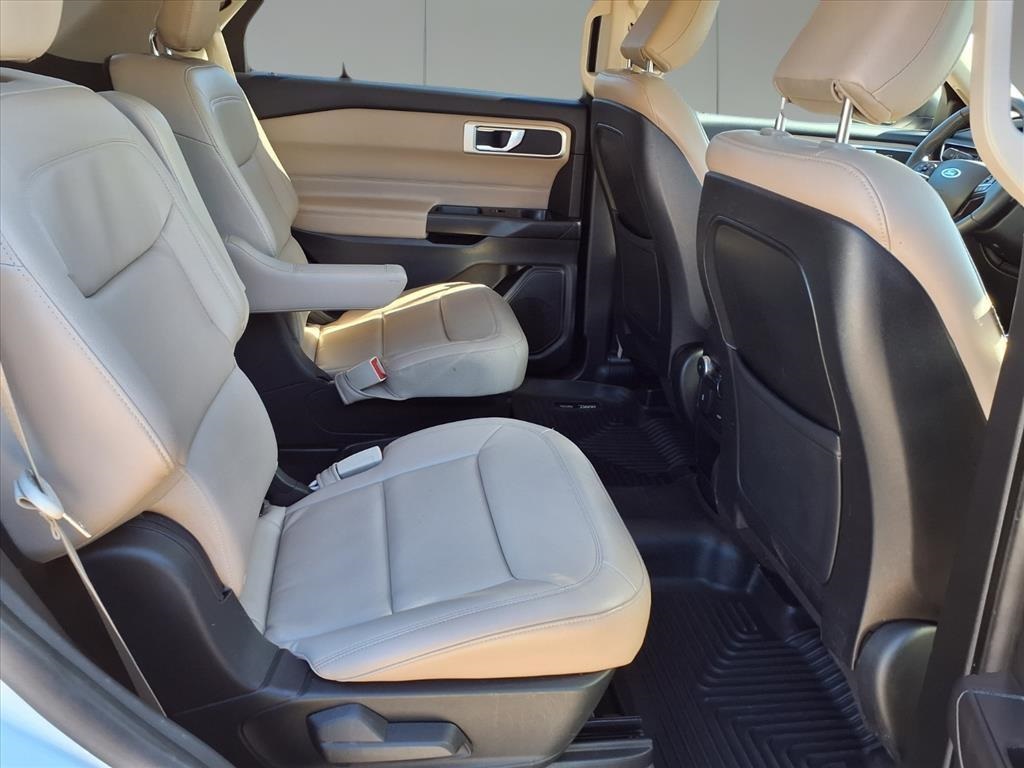 2020 Ford Explorer XLT White at Shottenkirk Kia Fort Bend