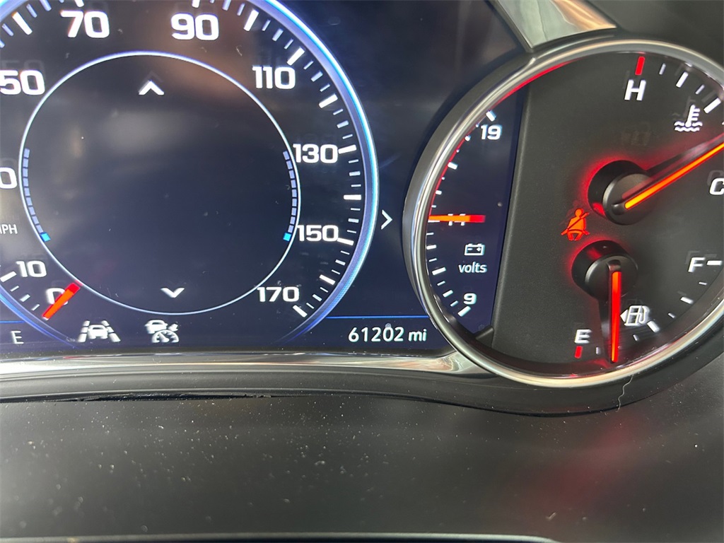 Used Car 2023 Chevrolet Traverse  Premier For Sale Under $40,000 In Floresville, Texas