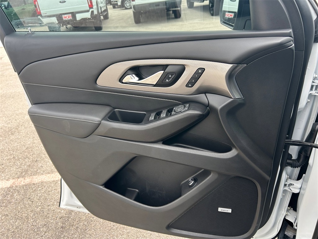Used Car 2023 Chevrolet Traverse  Premier For Sale Under $40,000 In Floresville, Texas