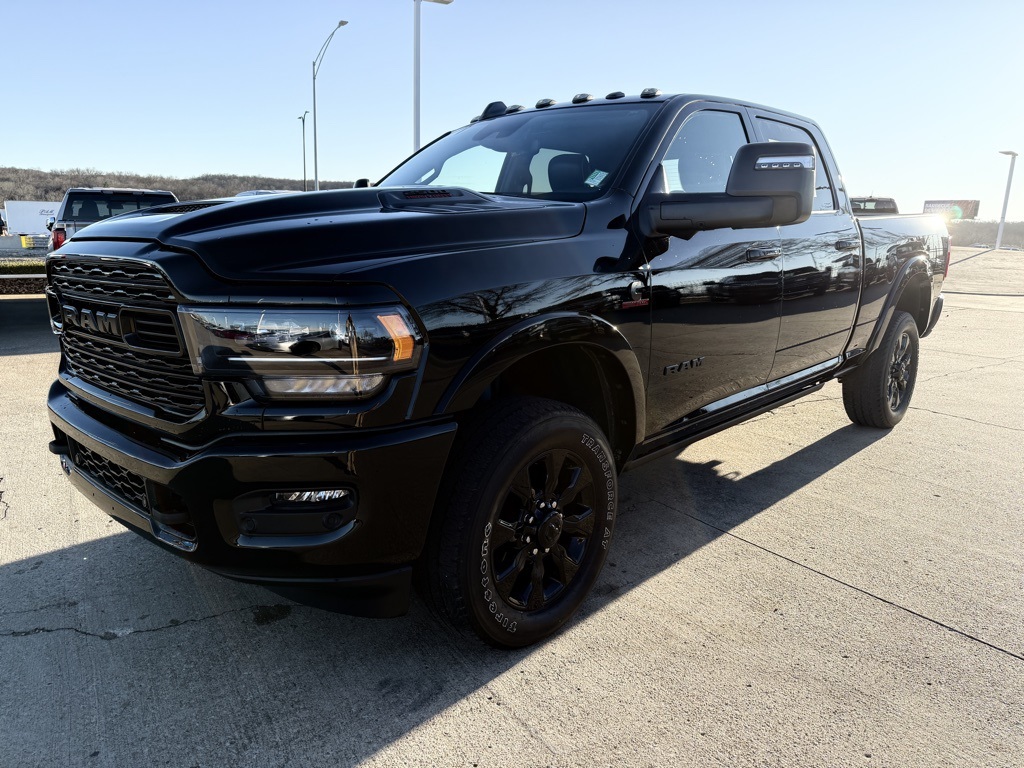 2024 RAM 2500 Limited Crew Cab 4WD