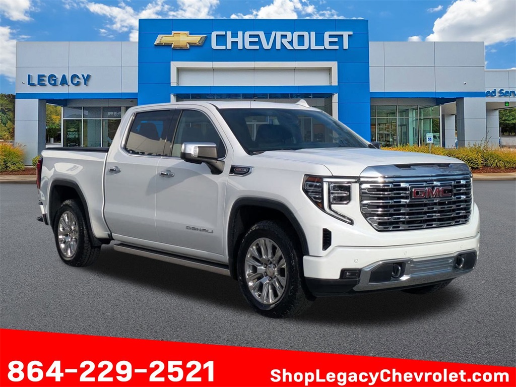 2022 GMC Sierra 1500 Denali Crew Cab 4WD