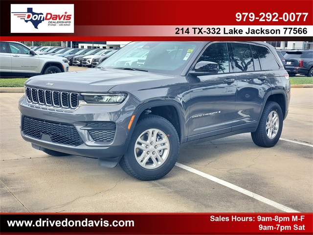 2025 Jeep Grand Cherokee Laredo RWD