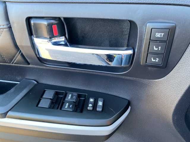 Used Car 2020 Toyota Tundra  Platinum For Sale Under $40,000 In San Antonio, Texas