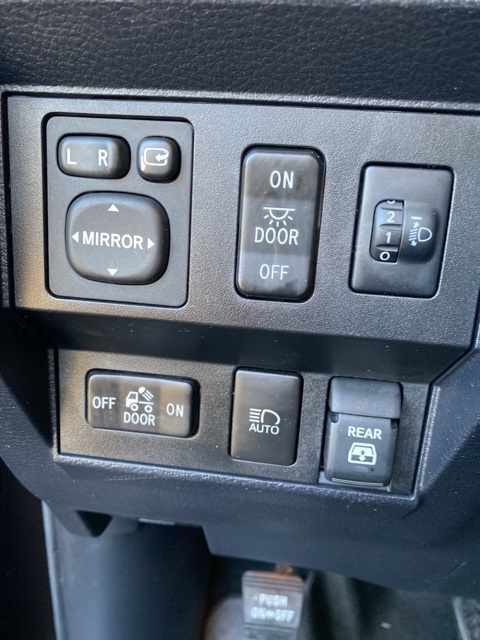 Used Car 2020 Toyota Tundra  Platinum For Sale Under $40,000 In San Antonio, Texas