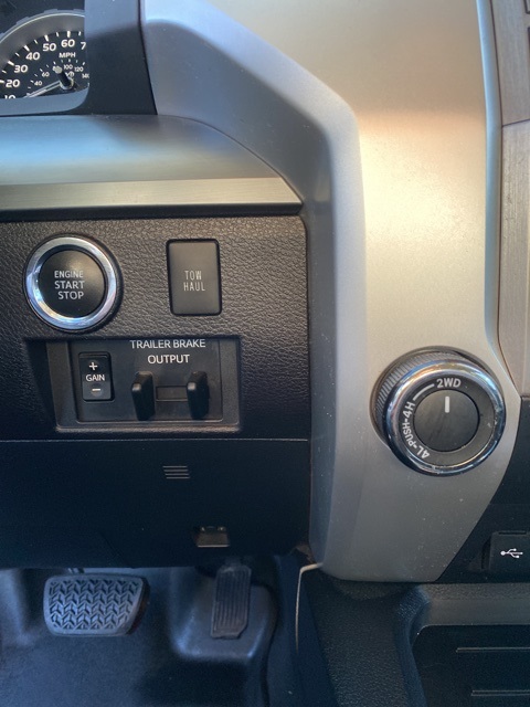 Used Car 2020 Toyota Tundra  Platinum For Sale Under $40,000 In San Antonio, Texas