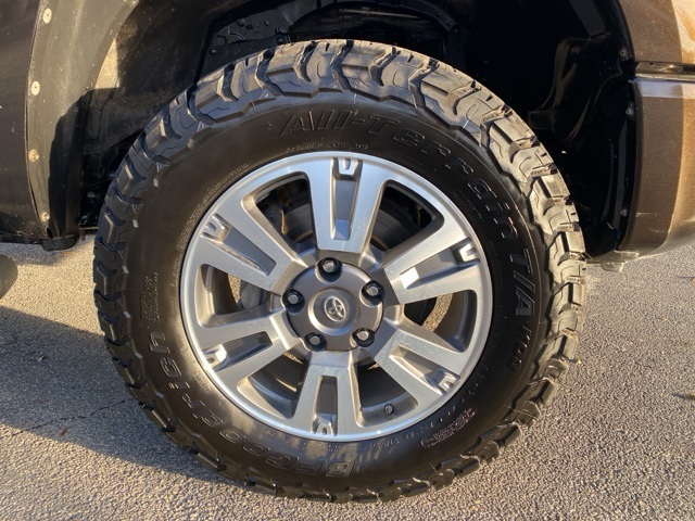 Used Car 2020 Toyota Tundra  Platinum For Sale Under $40,000 In San Antonio, Texas