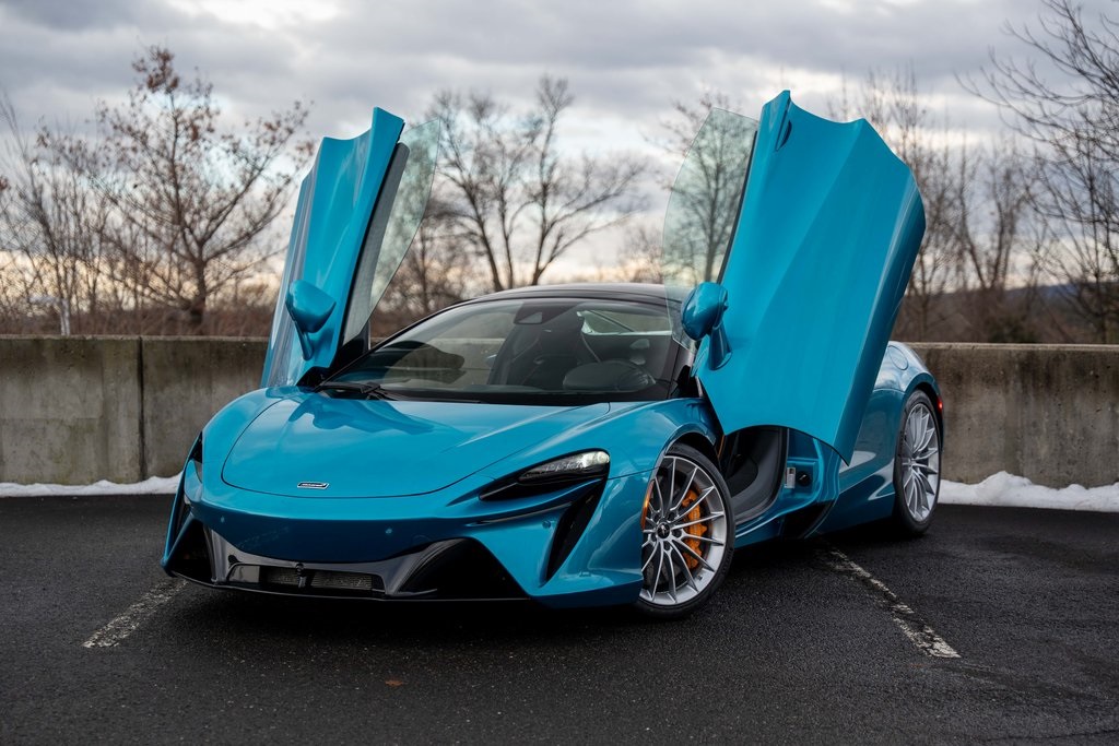 2025 McLaren Artura Vision's photo