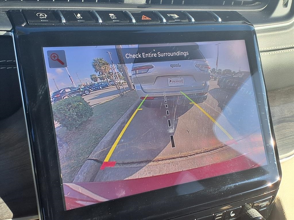 2022 Jeep Grand Cherokee L Limited Red at DeMontrond Auto Country