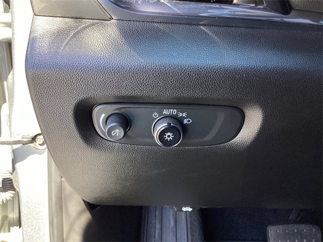 Used Car 2023 Chevrolet Traverse  Lt For Sale Under $30,000 In San Antonio, Texas