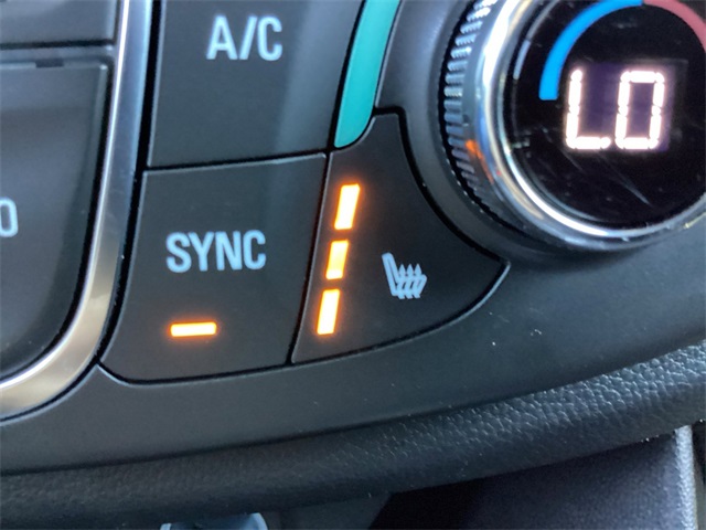 Used Car 2023 Chevrolet Traverse  Lt For Sale Under $30,000 In San Antonio, Texas