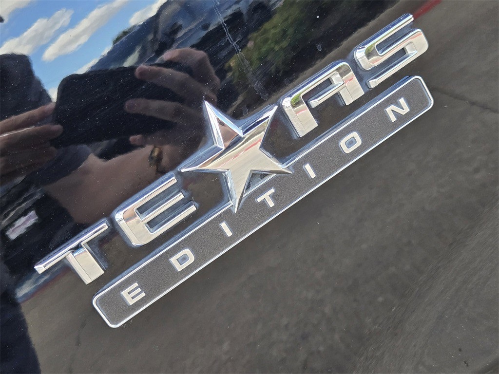 2022 Chevrolet Silverado 1500 LTZ - 10