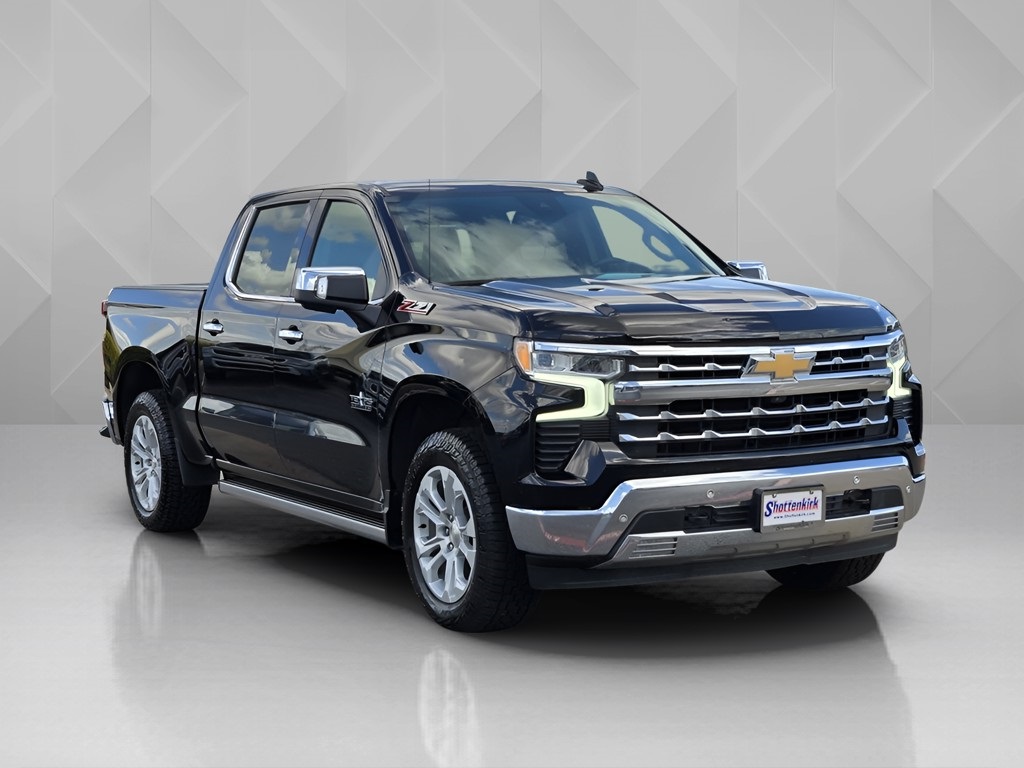 2022 Chevrolet Silverado 1500 LTZ - 2