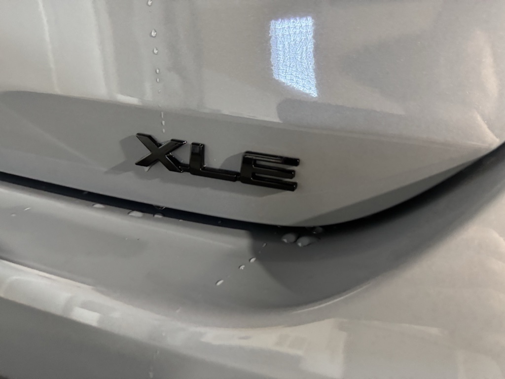 Thumbnail: 2025 Toyota Highlander - 17