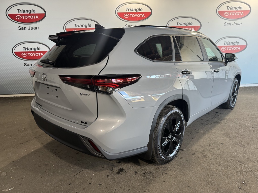 Thumbnail: 2025 Toyota Highlander - 4