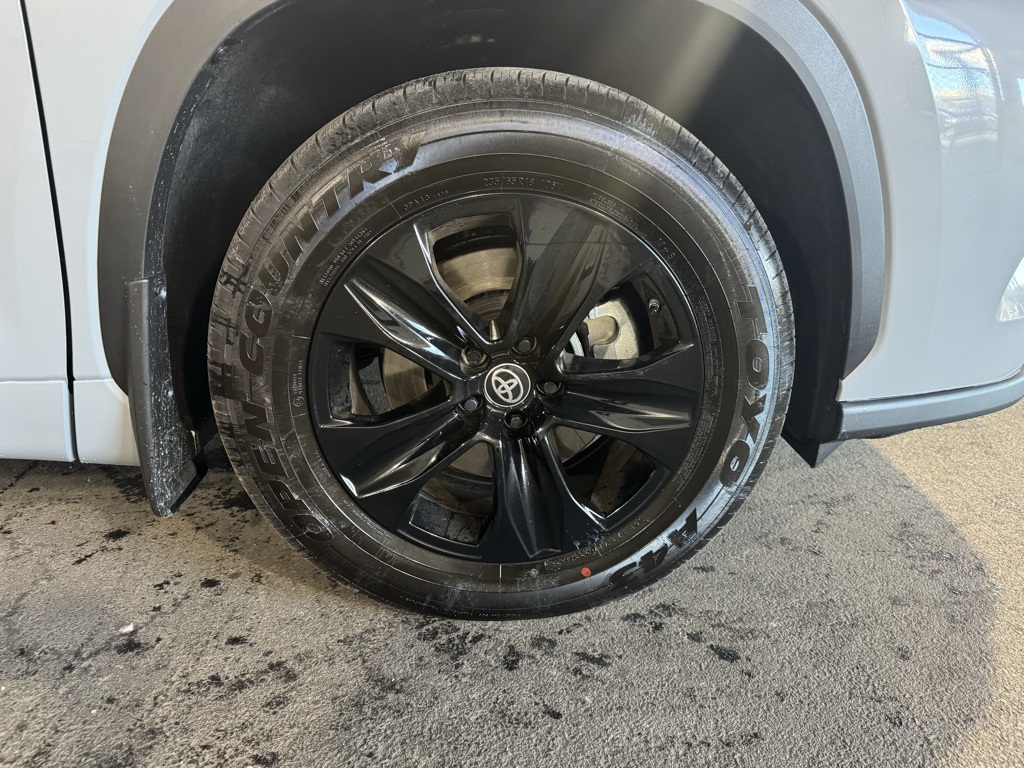 Thumbnail: 2025 Toyota Highlander - 5