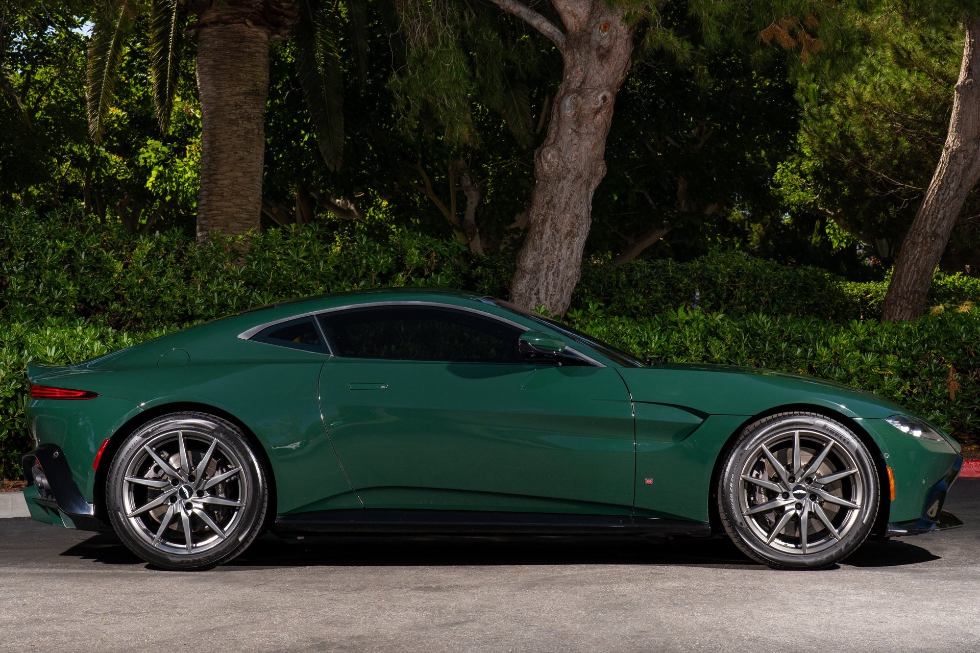Aston Martin 2020 Vantage 