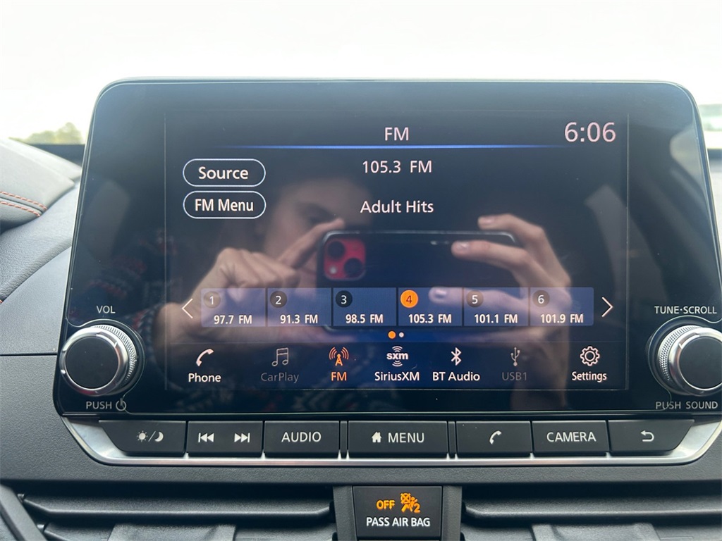 Used Car 2019 Nissan Altima  2.5 Sr For Sale Under $20,000 In Floresville, Texas