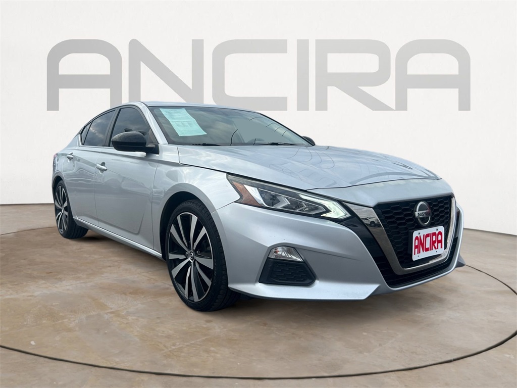 Used Car 2019 Nissan Altima  2.5 Sr For Sale Under $20,000 In Floresville, Texas