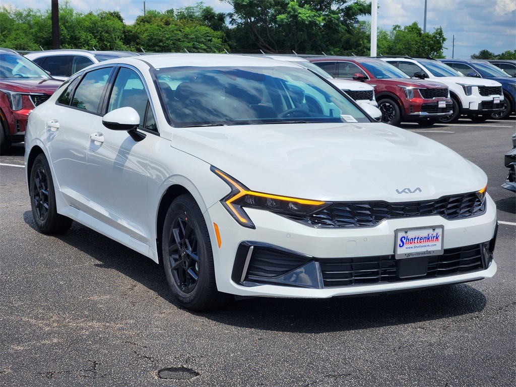 2026 Kia K5 LXS - 1