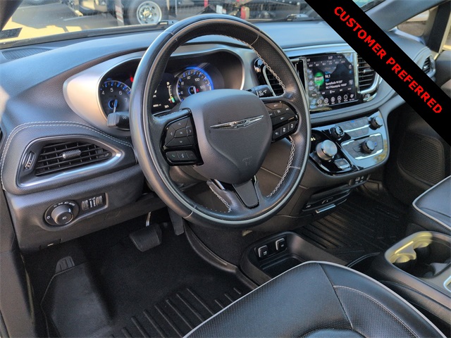 2020 Chrysler Pacifica Limited for sale at PATRIOT CHEVROLET OF LIMERICK