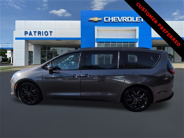 2020 Chrysler Pacifica Limited for sale at PATRIOT CHEVROLET OF LIMERICK