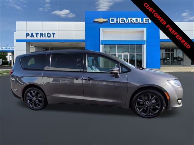 2020 Chrysler Pacifica Limited for sale at PATRIOT CHEVROLET OF LIMERICK
