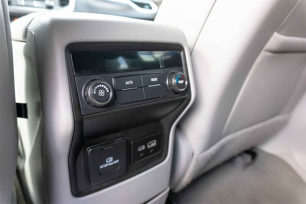 Used Car 2023 Gmc Acadia  Slt For Sale Under $30,000 In San Marcos, Texas