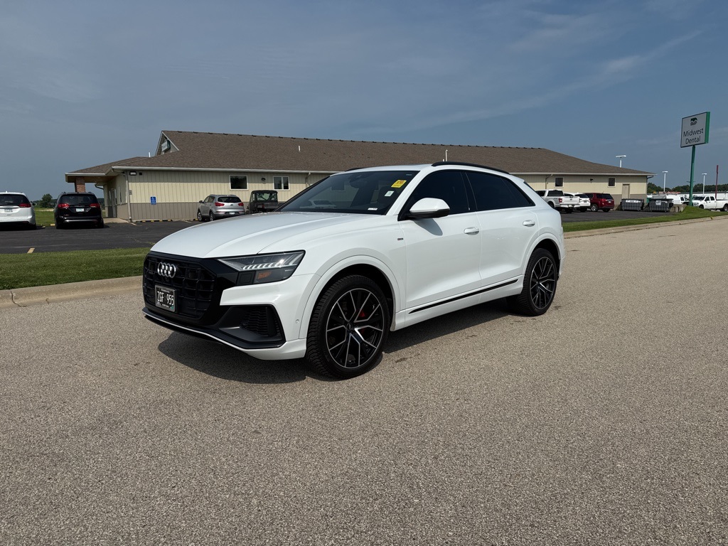 2021 Audi Q8