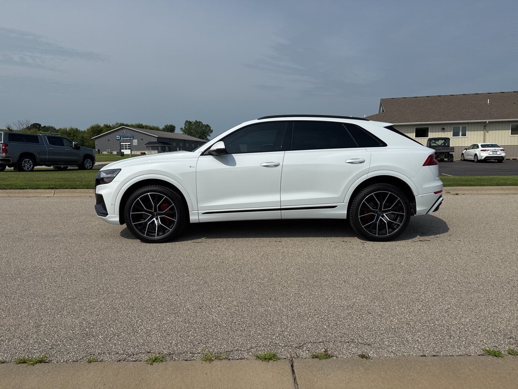 2021 Audi Q8