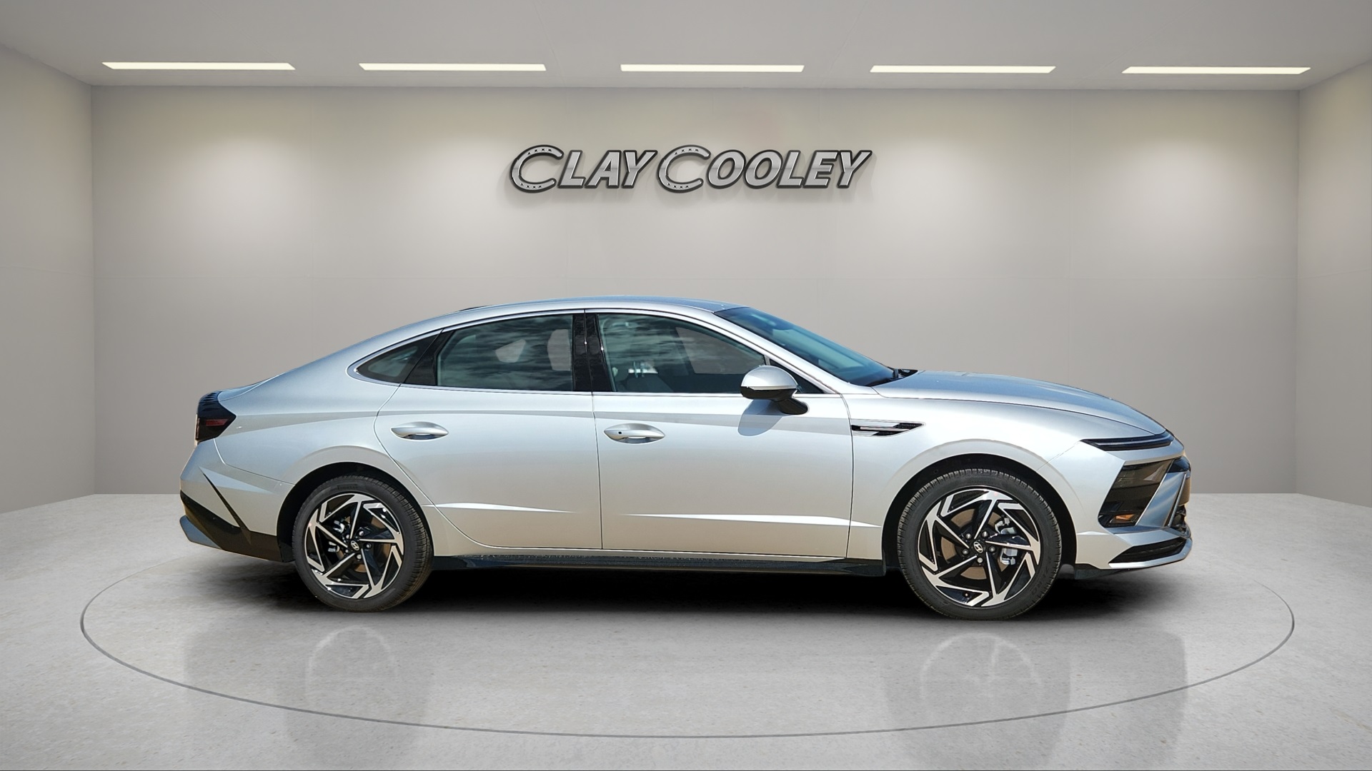 2026 Hyundai Sonata SEL Sport photo 2