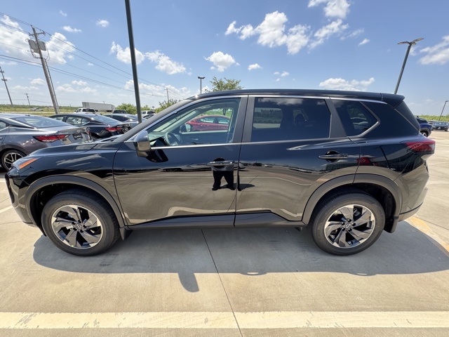 2026 Nissan Rogue SV photo 10