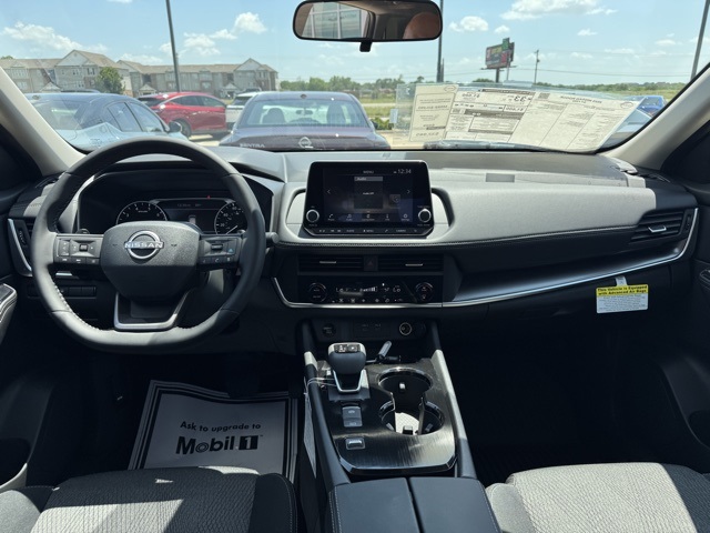 2026 Nissan Rogue SV photo 5