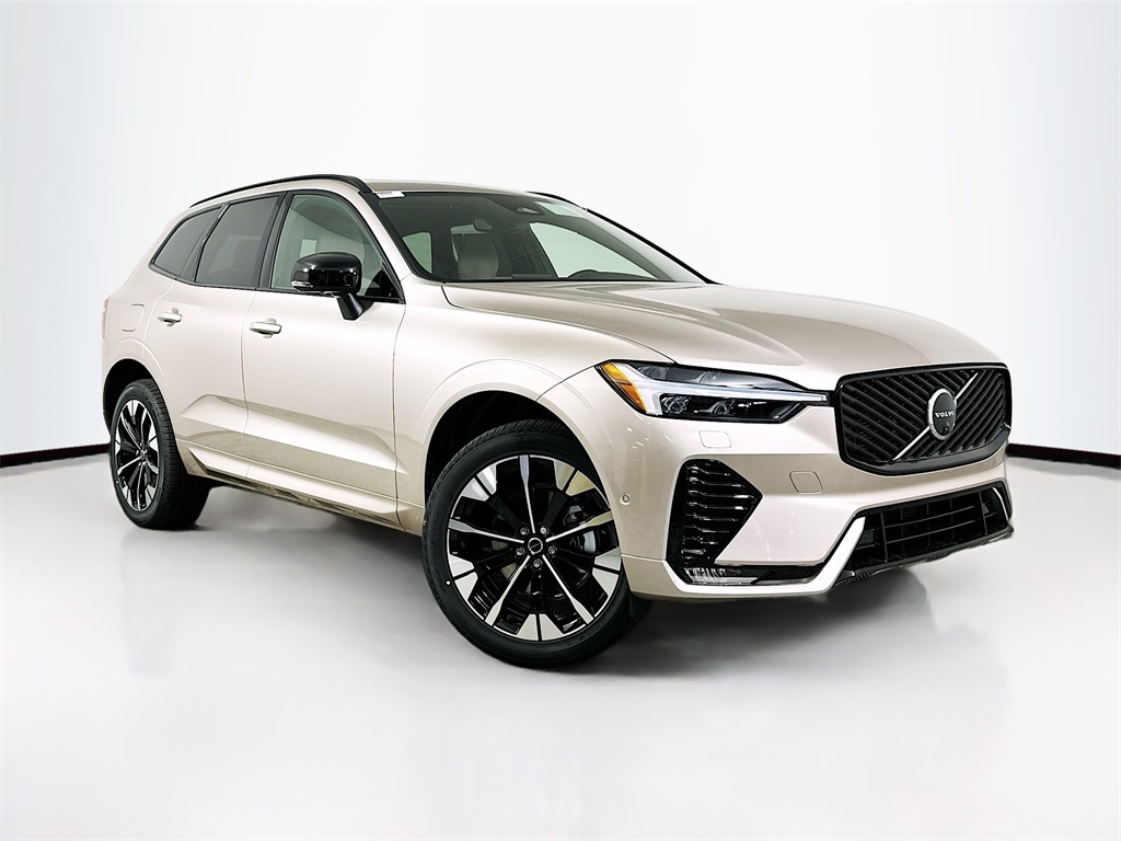 2026 Volvo XC60 Plus's photo