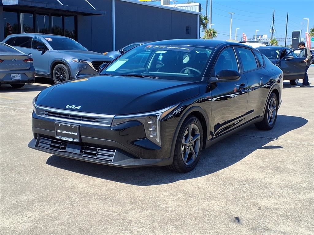 2025 Kia K4 LXS - 1