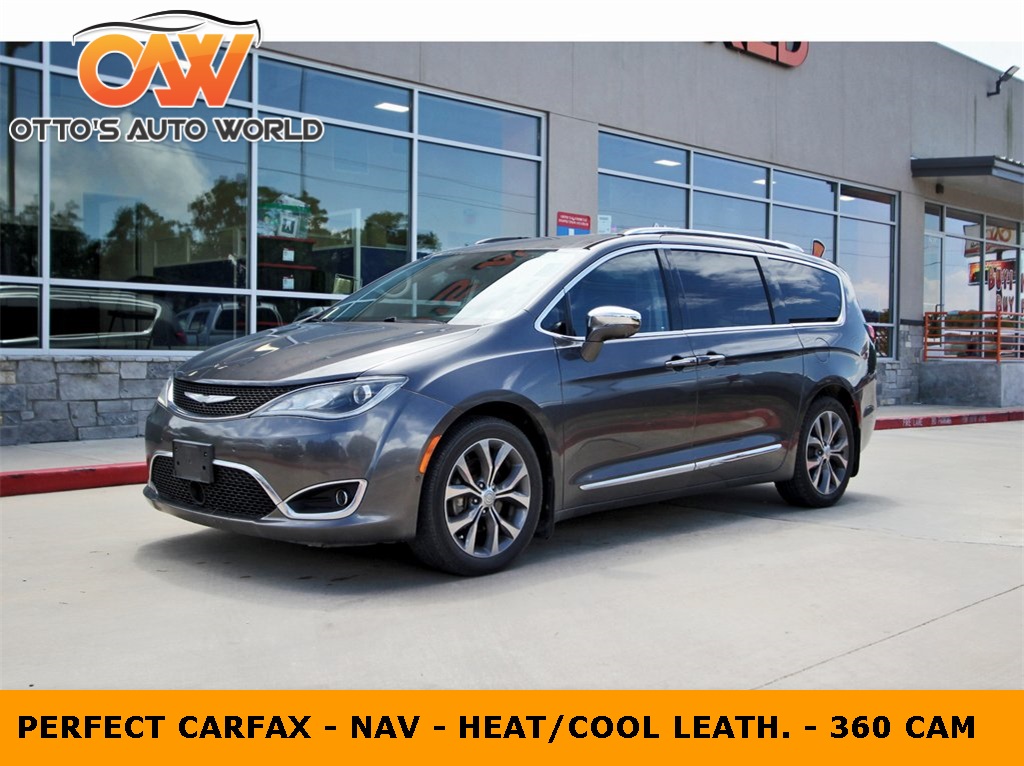 2017 Chrysler Pacifica Limited FWD