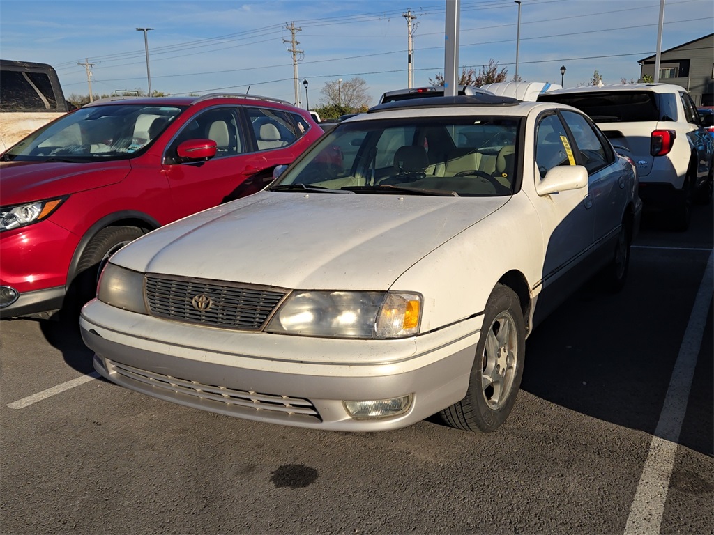 1999 Toyota Avalon XL