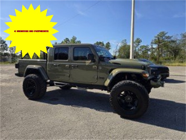 2025 Jeep Gladiator NightHawk Crew Cab 4WD