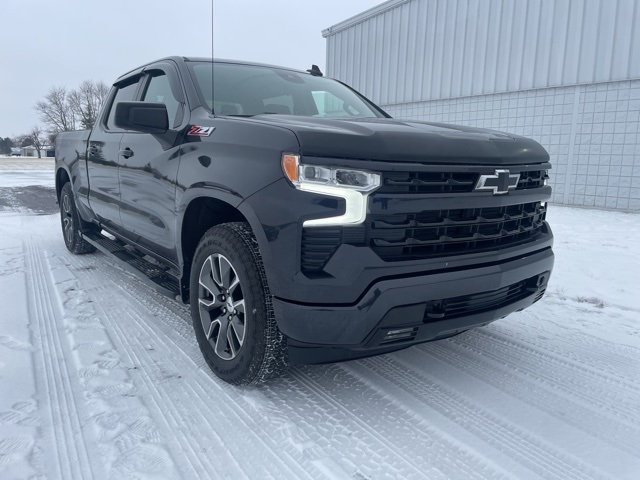 2022 Chevrolet Silverado 1500 RST Crew Cab 4WD