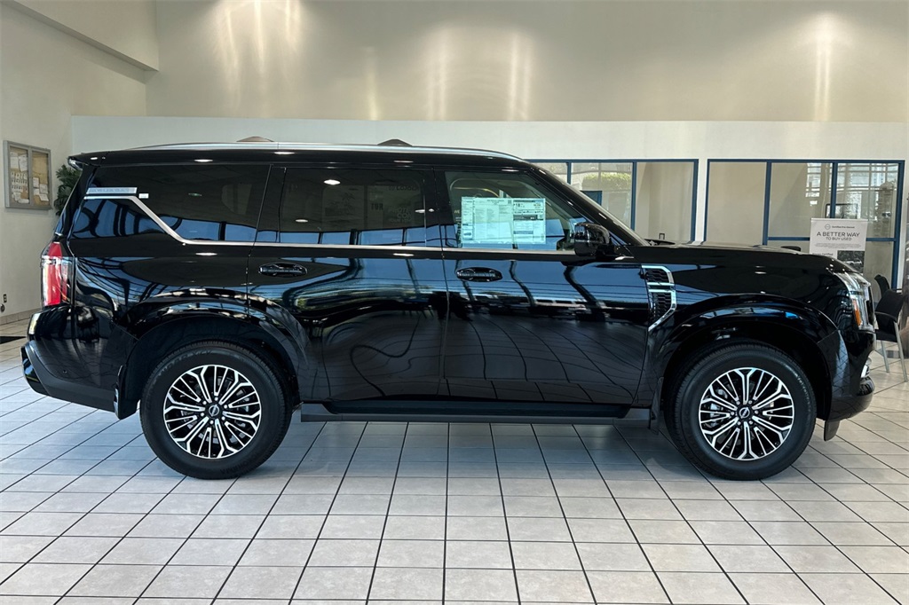 2025 Nissan Armada Platinum photo 3