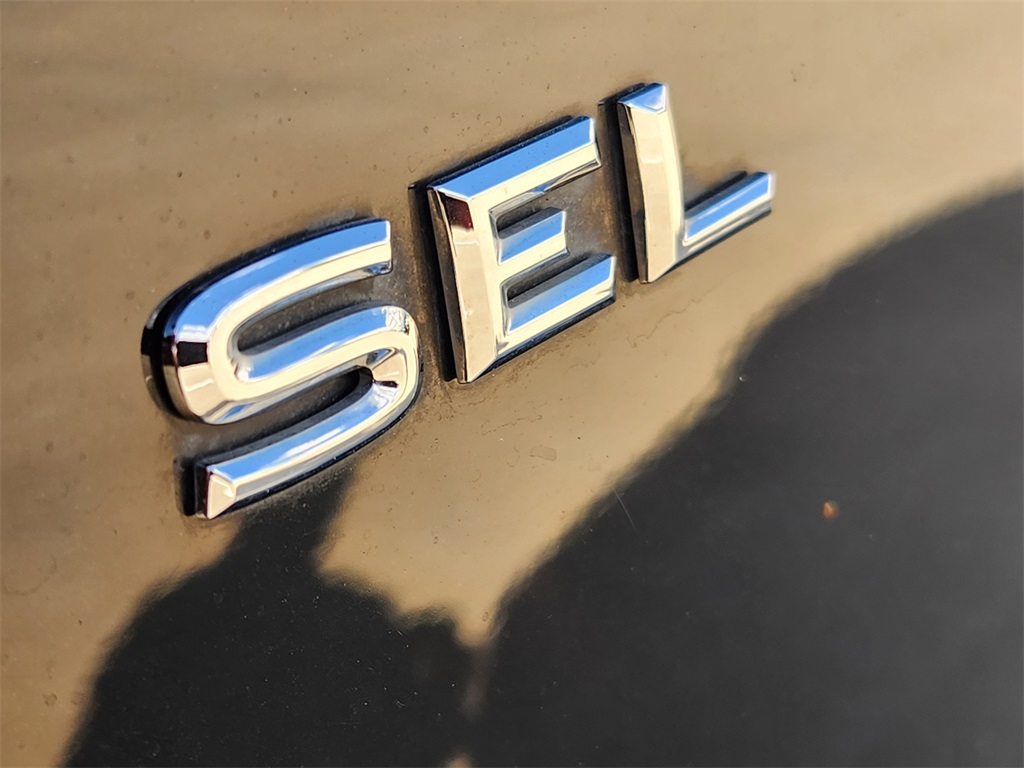 2019 Volkswagen Atlas 3.6L V6 SEL R-Line Black at Keating Nissan